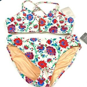 NWT Garnet Hill Signature Lattice Bikini
Тор & Bottoms Red & Blue Floral Sz 12